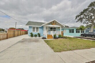 Building Photo - 875 53rd Terrace N