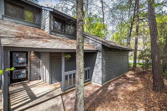 Building Photo - 25 Sawmill Grove Ln