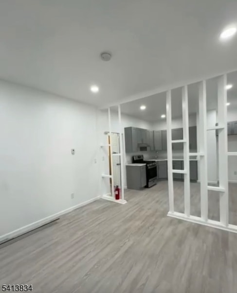 Building Photo - 793 E 19th St