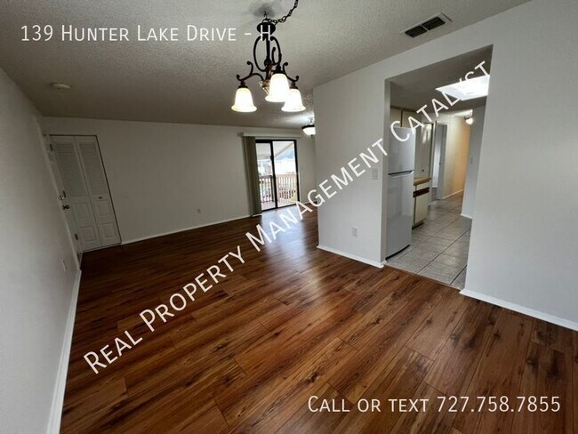 Foto del edificio - Lovely 2/2 Condo Conveniently Located in O...