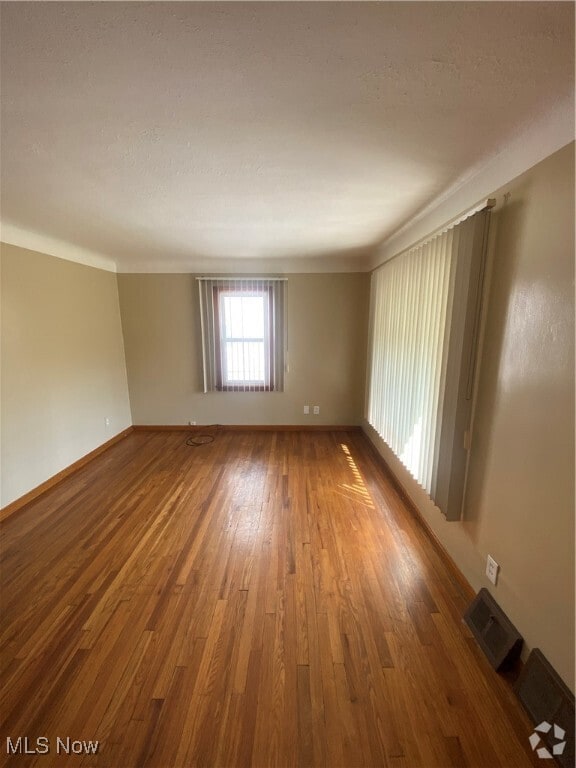 Building Photo - 15405 Corkhill Rd