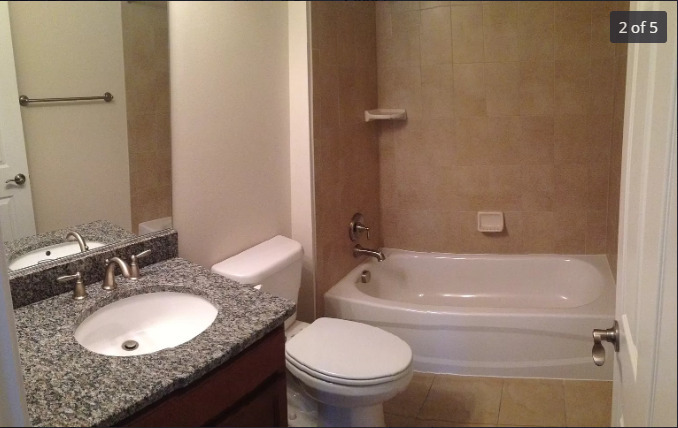 Foto principal - 8542 Woodlawn Ct