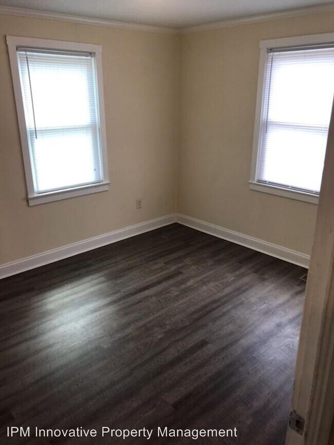 Building Photo - 2 br, 1 bath House - 110 South Guerry Street