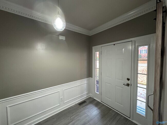 Foto del edificio - 2316 Little Cove Rd