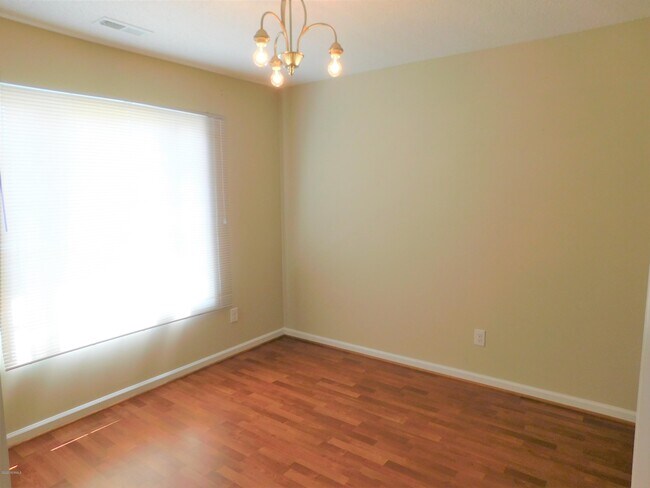 Foto del edificio - 101 Berwick Ct