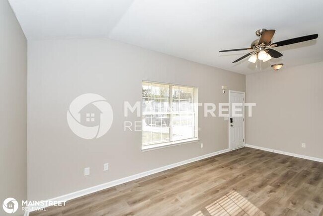 Building Photo - 862 Lavergne Ln