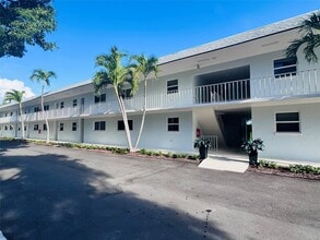 Building Photo - 207 Tropic Isle Dr