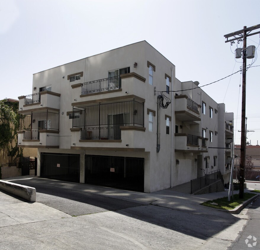 Building Photo - 11727 Texas Ave