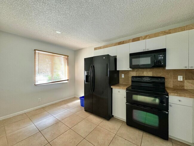 Foto del edificio - 340 NW 67th St