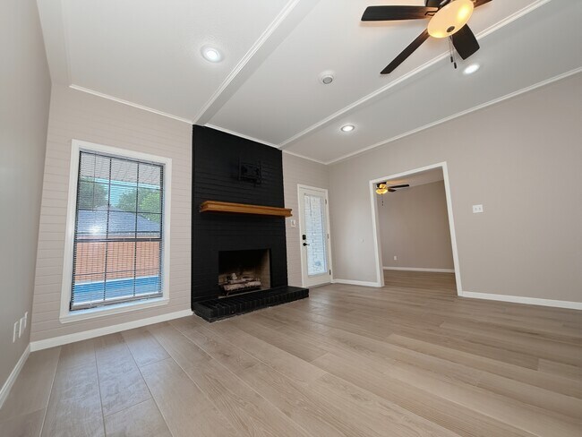 Building Photo - 4409 Augusta Cir