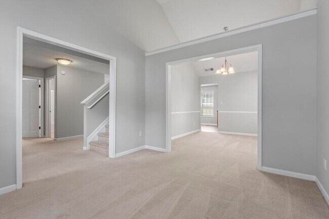 Foto del edificio - 7009 Mahonia Pl