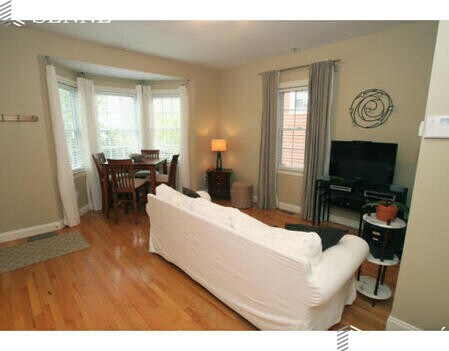 Foto del edificio - 749 Somerville Ave