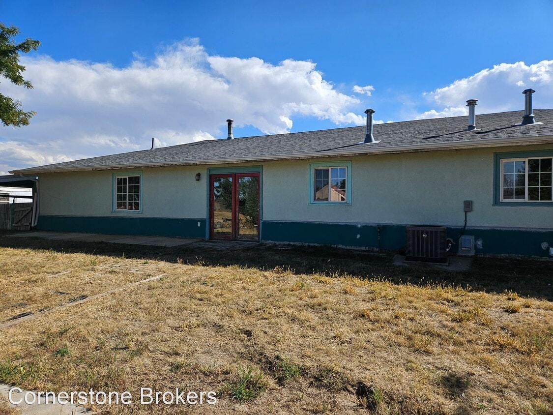18542 Co Rd 8, Wiggins, CO 80654 House Rental in Wiggins, CO