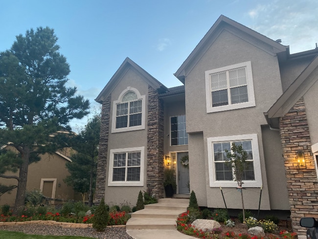 Building Photo - 12961 Rockbridge Cir