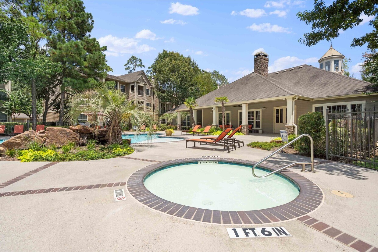 Building Photo - 2400 Spring Rain Dr