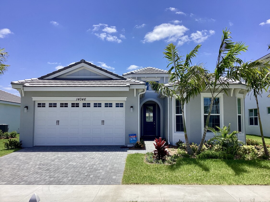 Foto principal - 14046 Spruce Pne Dr
