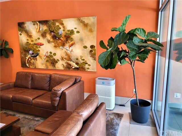 Foto del edificio - 3223 W 6th St