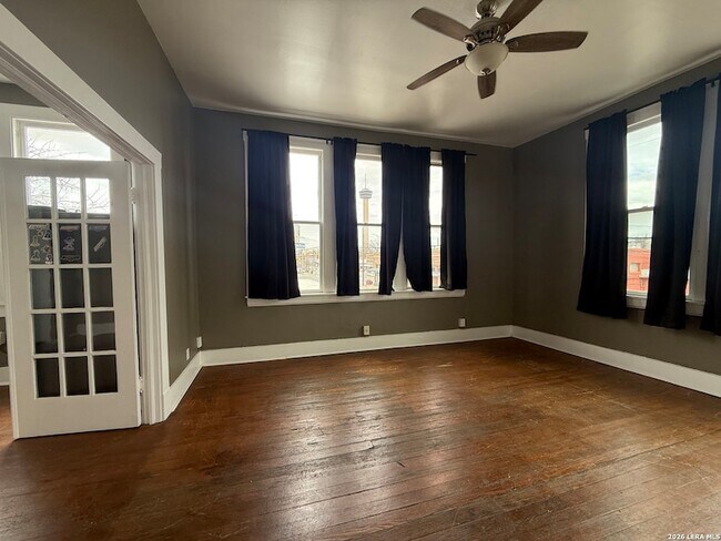 Foto del edificio - 919 S Alamo St