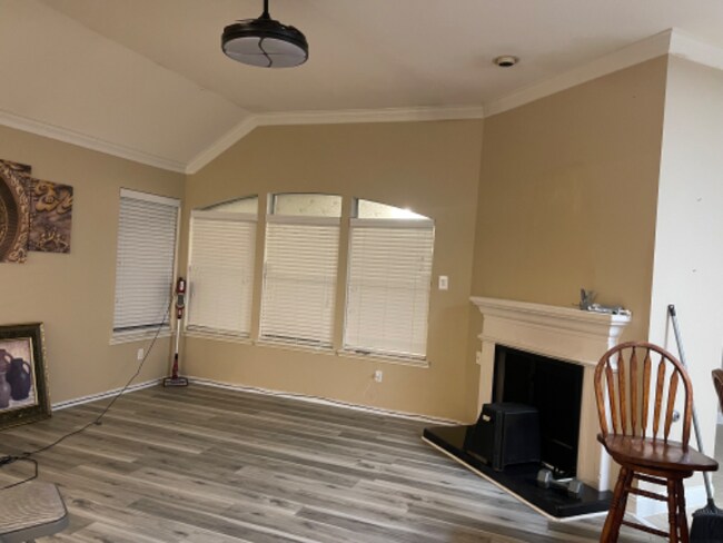 Foto del edificio - 114 Briar Oak Dr