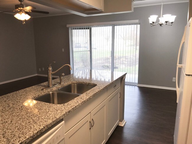 Foto del edificio - 1024 Hidden Landing Trl