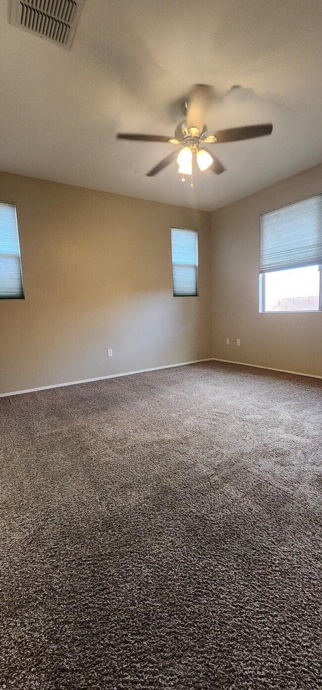 Building Photo - 5074 N River Fringe Dr