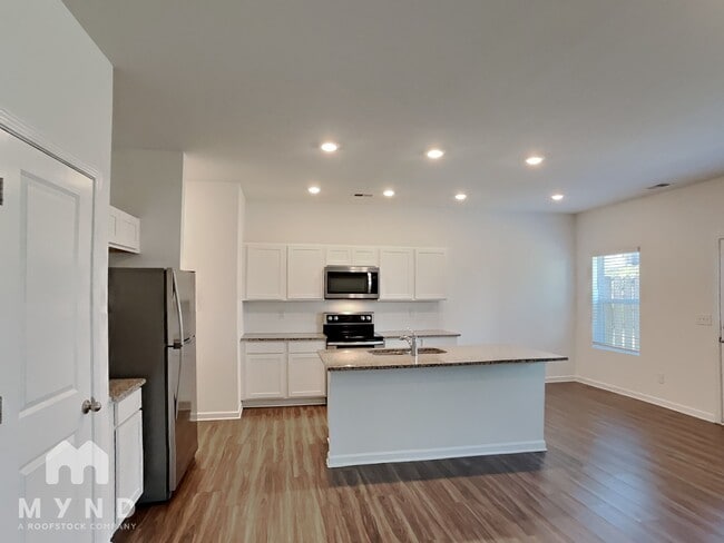 Building Photo - 1392 Ben Park Way