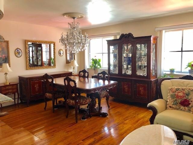 Building Photo - 722 Lincoln Ave