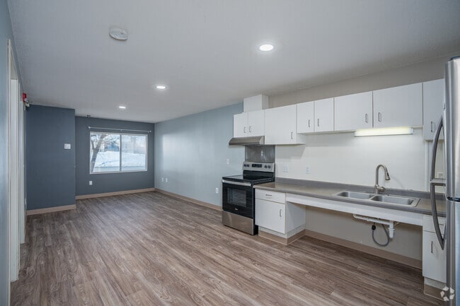 1 BD - 1 BA - The Riverview