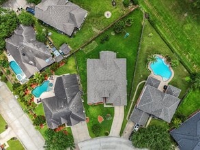 Building Photo - 2758 Laguna Pointe Dr