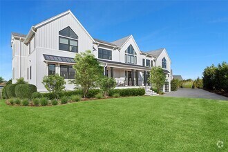 Building Photo - 102 Dune Rd