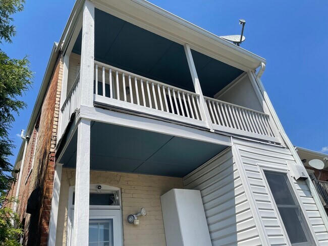 Foto del edificio - 216 Washington St