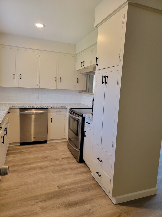 2300 Monterrey Dr, Orange, TX 77630 House Rental in Orange, TX