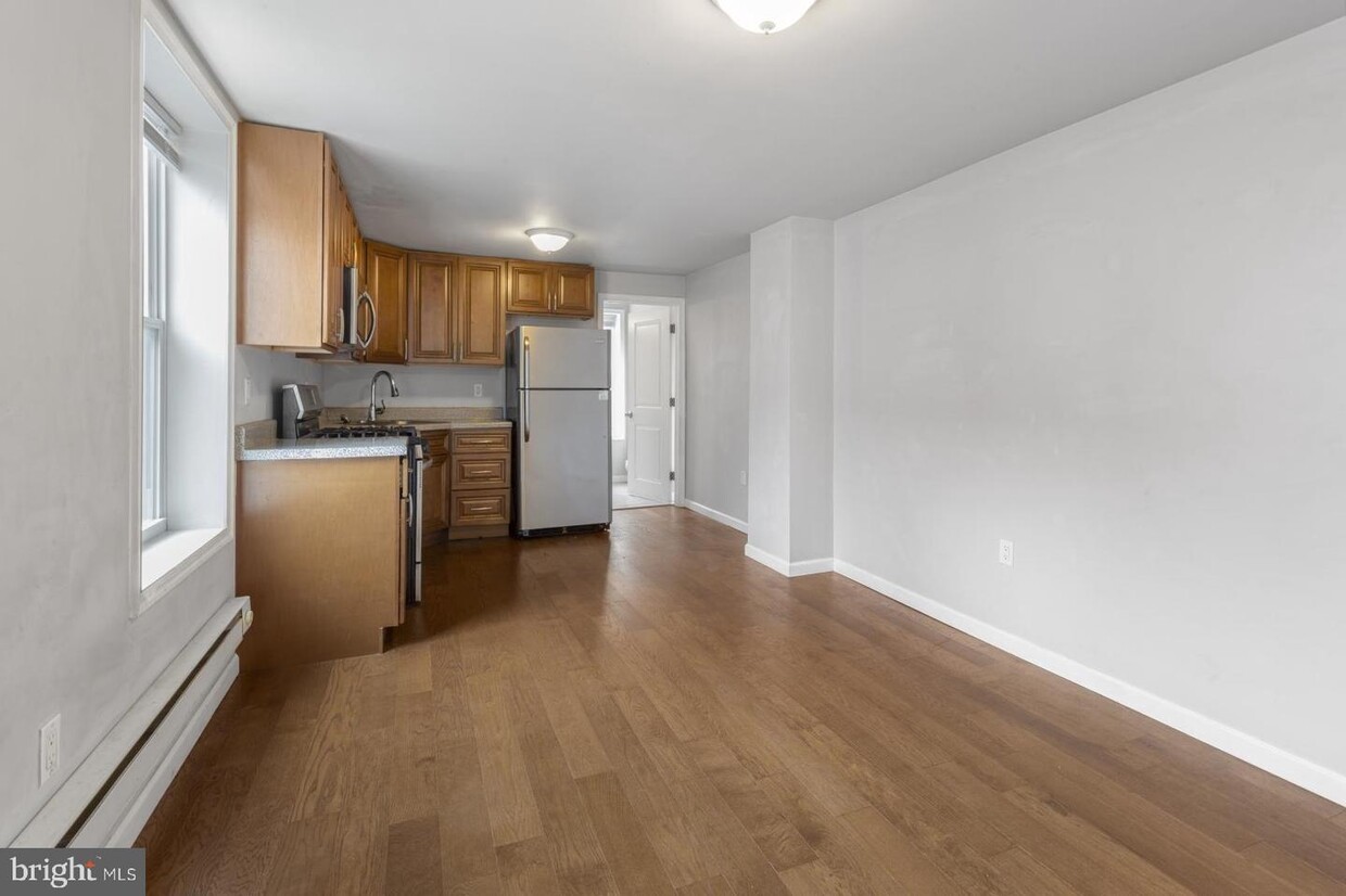 Primary Photo - 2528 N 5th St