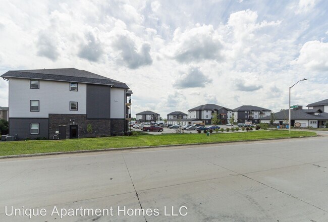 Building Photo - 5444 Mortensen Rd