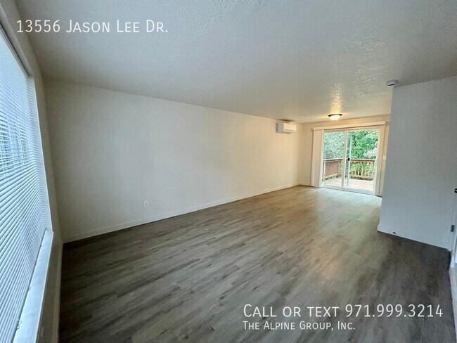 Foto del edificio - 13556 Jason Lee Dr