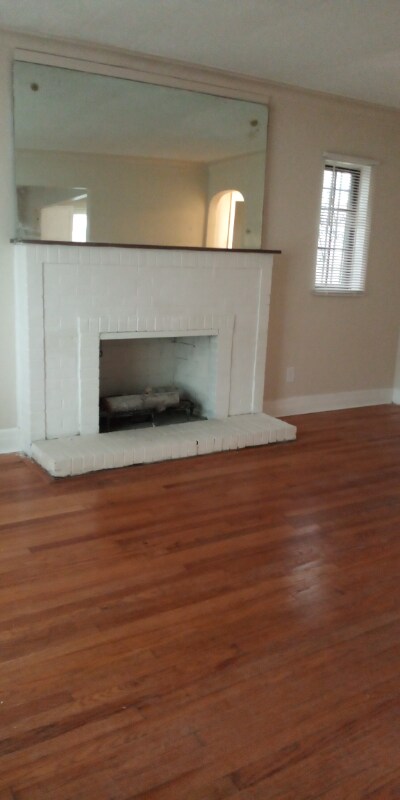 Building Photo - 5790 Lakepointe St