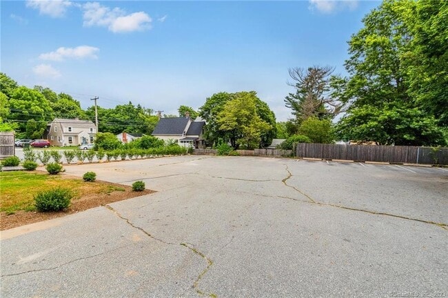 Building Photo - 192 Montauk Ave