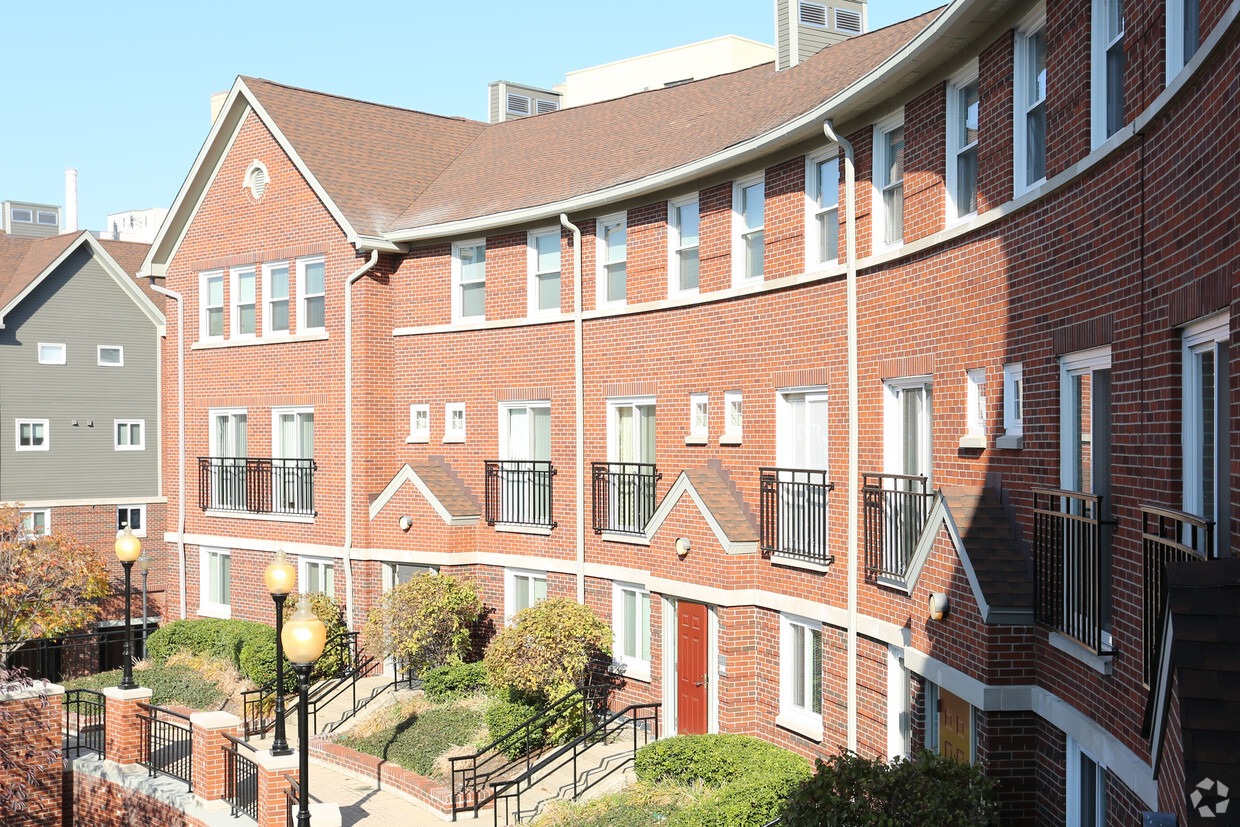 Crescent Centre Apartments Apartments Louisville, KY