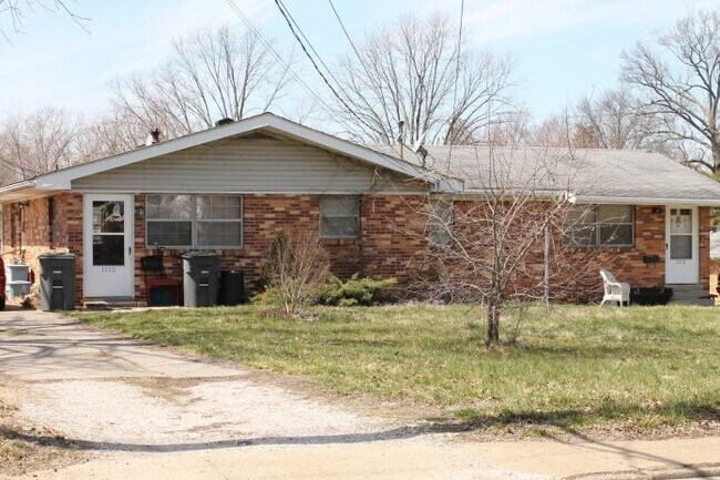 Building Photo - 1110 N Boeke Rd