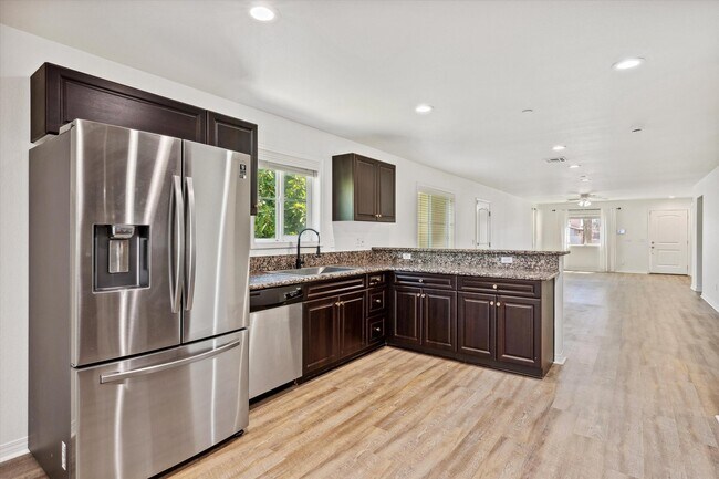 Building Photo - 51735 Avenida Obregon