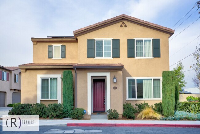 Foto del edificio - Come Experience Life at Linden Walk!