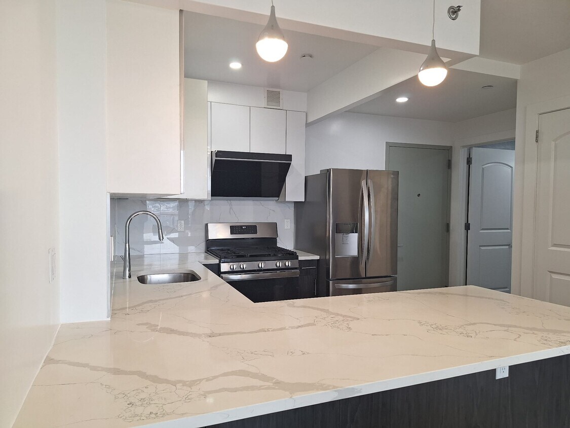 Kitchen - 7065 Queens Blvd