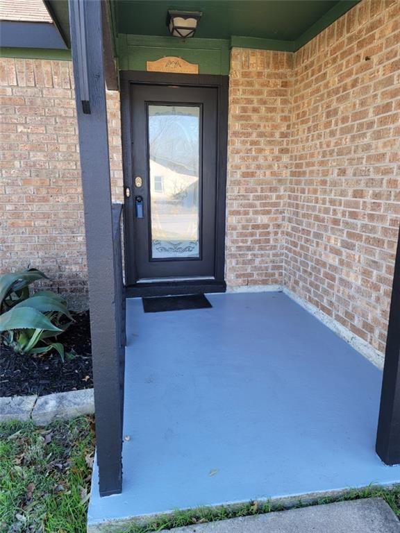 Building Photo - 826 Eagles Way