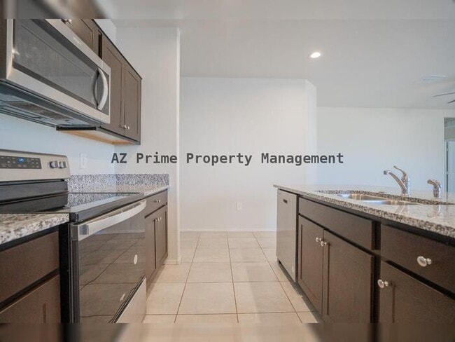 Building Photo - 3736 S 244th Dr