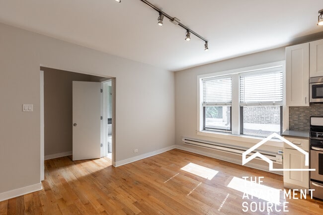 Building Photo - 2424 N Kedzie Blvd