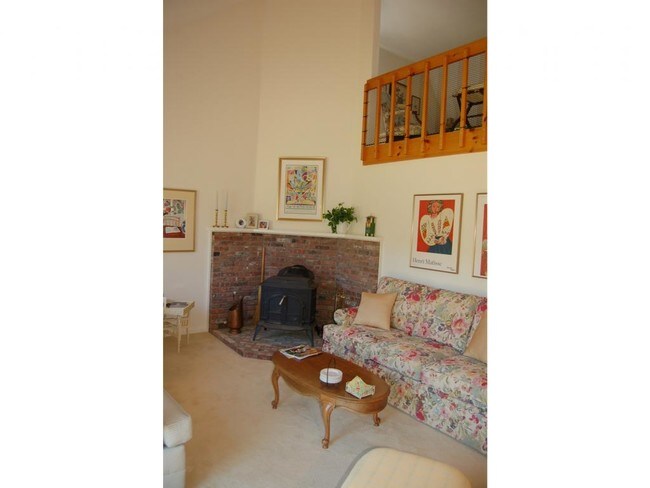 Foto del edificio - 816 Covered Bridge Ln