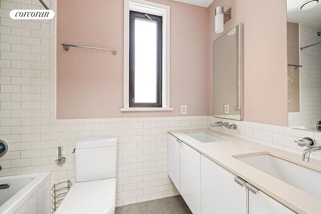 Building Photo - 432 13th St