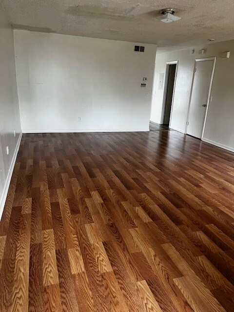 Foto del edificio - 1708 Westchester Dr
