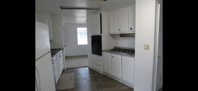 Foto del edificio - 5810 Krebs Rd