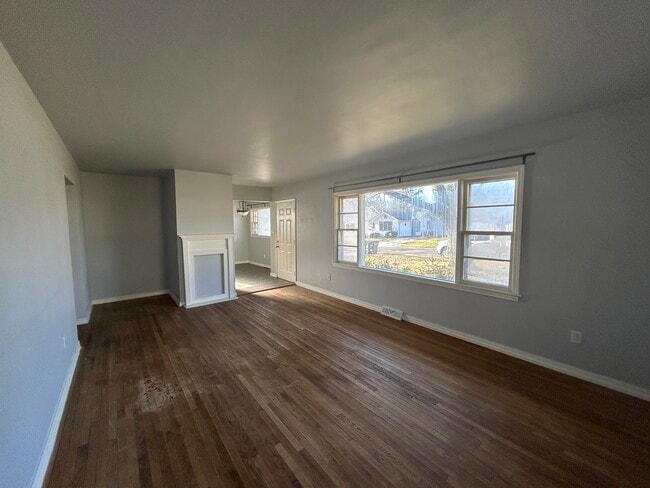 Building Photo - 2209 Smith Ave